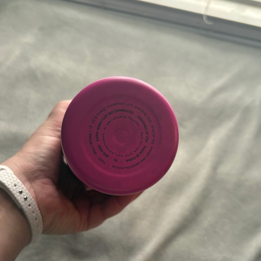 Owala Special Edition 30 oz Sway - Shocking Grape - Picture 8 of 12